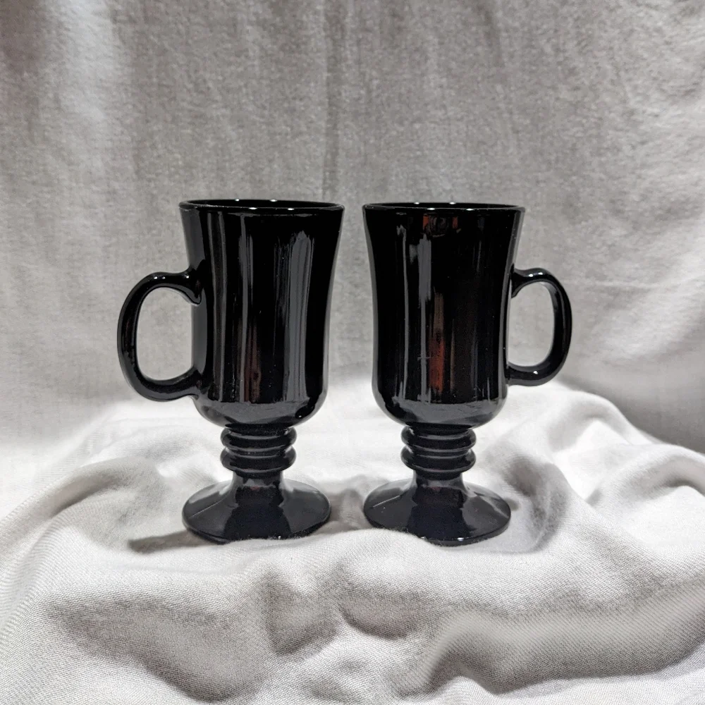 Black pedestal cups - Picture 4 of 8